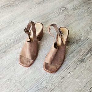 Vince Camuto Brendiza leather square toe block heel sandals size 7 tan suede